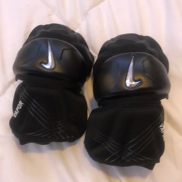 Lacrosse elbow/arm guards - Picture 2 of 3